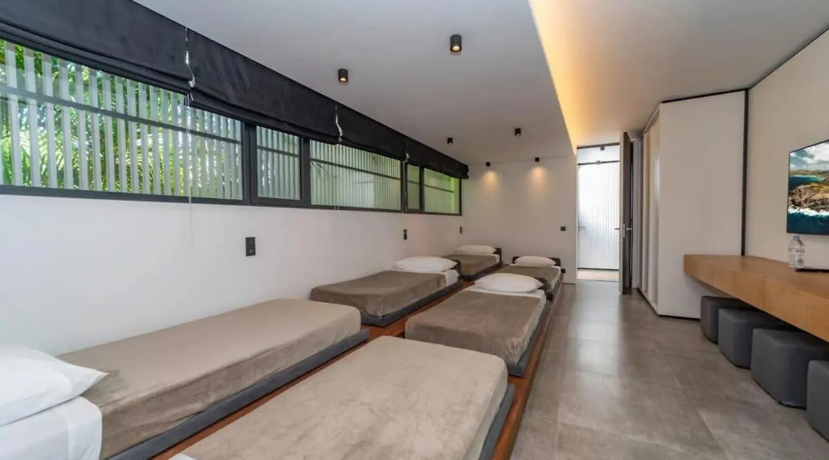 Luxurious Villa with Ocean Views in Pointe Milou