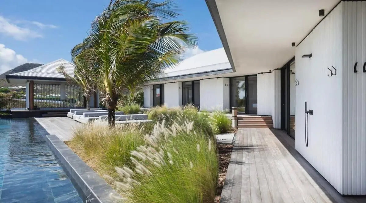 Luxurious Villa with Ocean Views in Pointe Milou سانت بارتيليمي